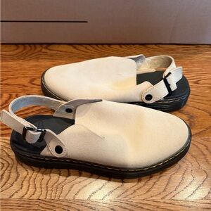 Doc Martens Carlson size 10